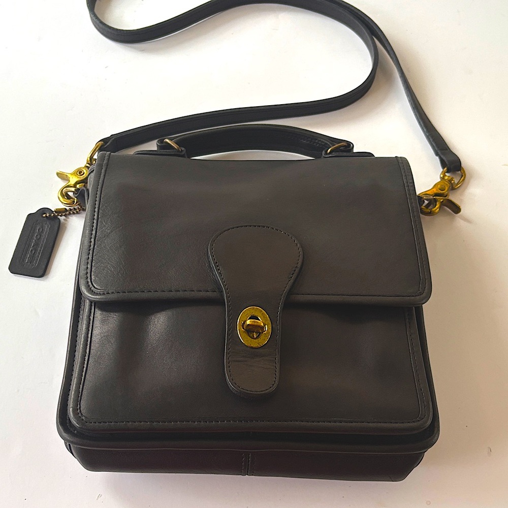 Vintage Coach Y2K Classic Unisex Station Crossbody/ Shoulder Bag
